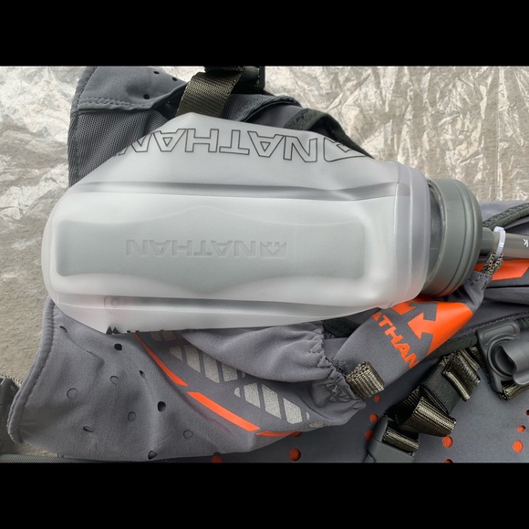 Nathan vapor kart hydration vest. Small - Picture 6 of 6